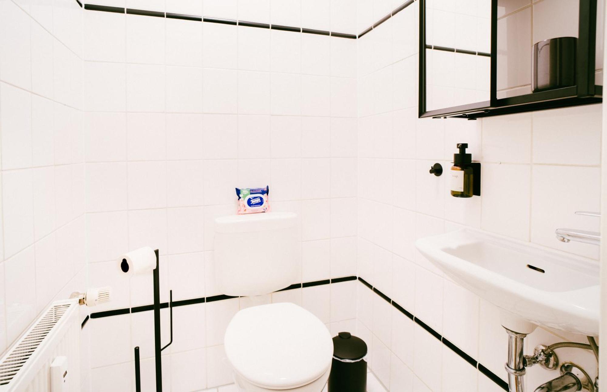 Rebelrents #4 Design Trifft Komfort - Einzigartiges Ferienapartment In Der Nahe Des Hauptbahnhofs Halle  Bagian luar foto